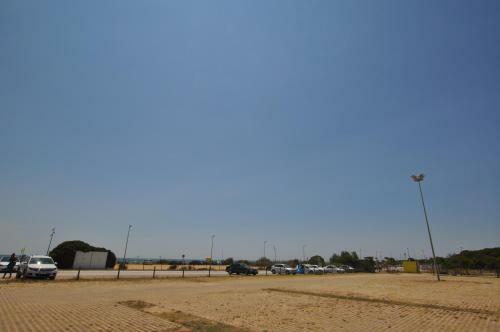Airhostel Barcelona Airport 24h