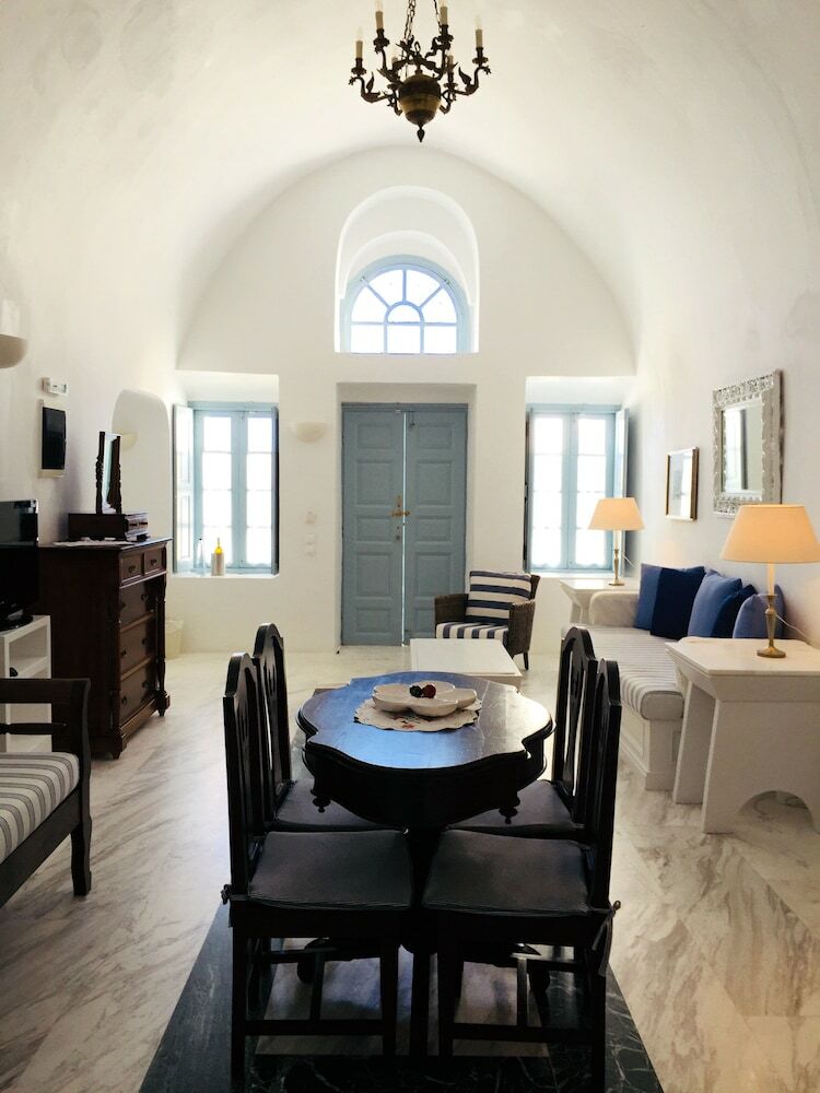 Hotel Aigialos