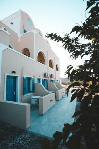 Hotel Artemis Village