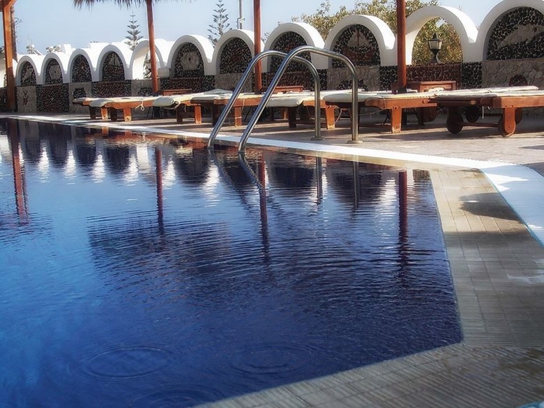 Black Sand Apartments