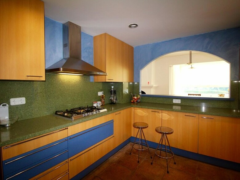 9001 Villa Peni