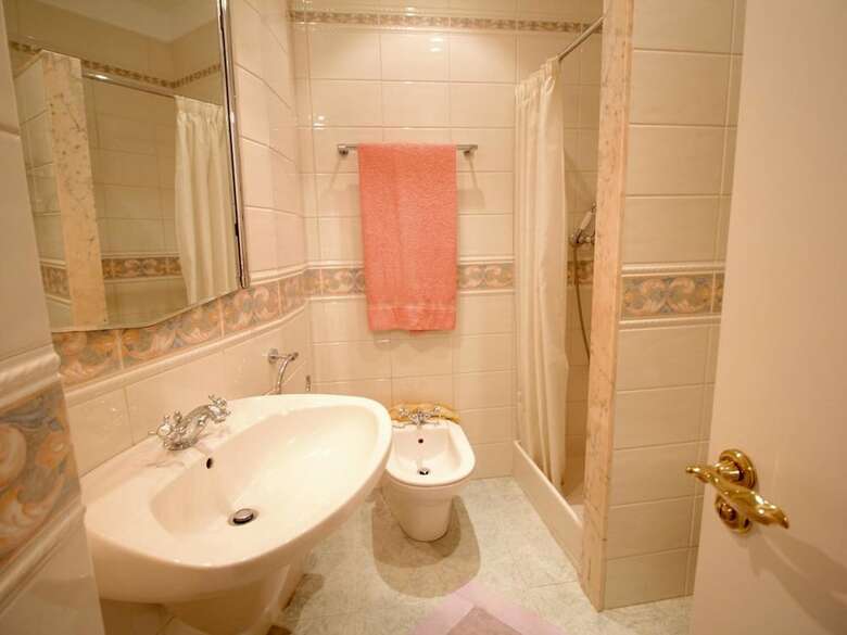 9001 Villa Peni