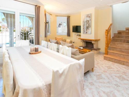Holiday Home Casa Azzura