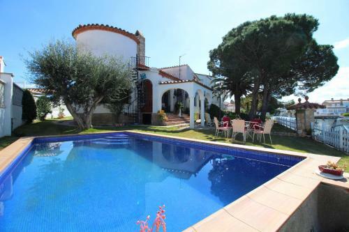 Villa Basic Confort Casa Tordera 24e