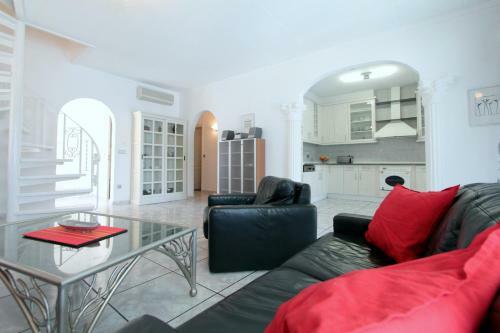 Villa Leon Inmo Carmanso 5 B - 12207