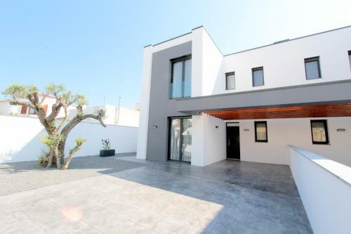 Villa Alberes 97 B - 12457