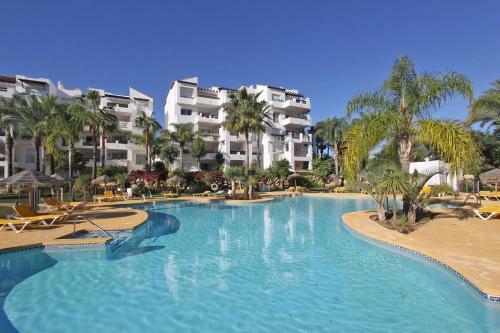 1126 Beachfront High Standard Apartment With Terrace