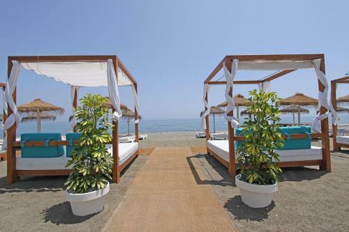 1106 Marbella Large Family Villa