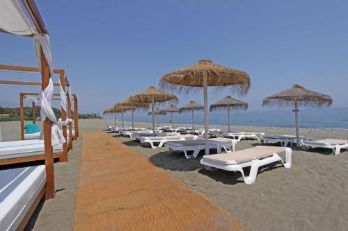 1106 Marbella Large Family Villa