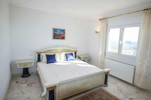 Urbanitzacio Montemar Villa Sleeps 6 Pool Air Con