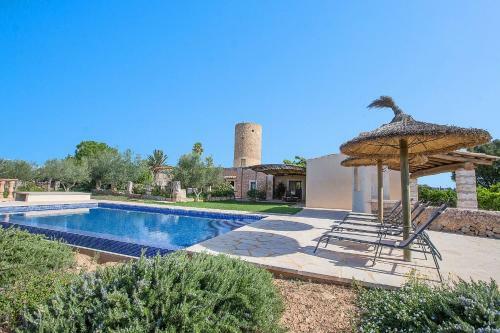 Villa Salinas