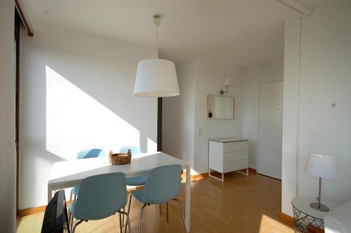 Lets Holidays Apartment - Gav� Mar