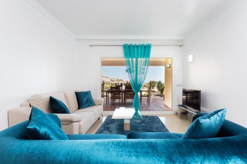 Royal Marina Bay Golf Apartment