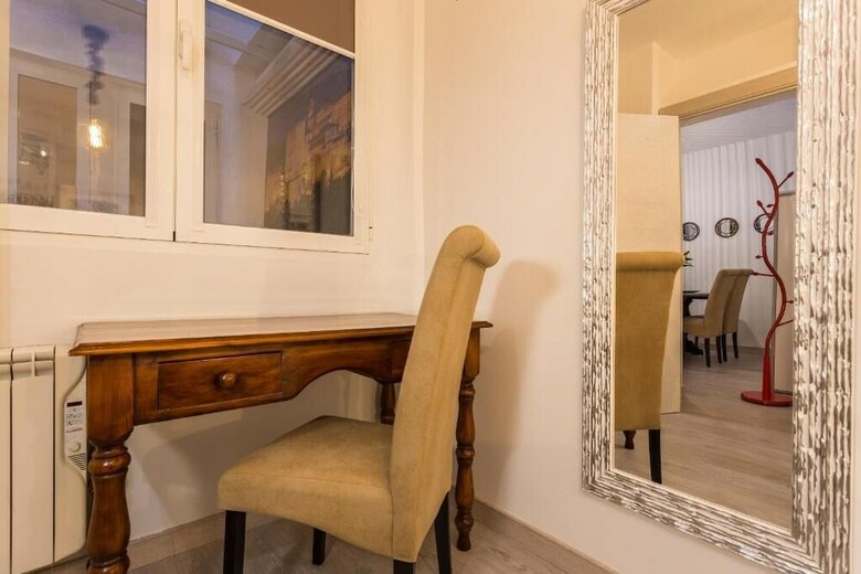 Apartamento Completo Rejas De La Virgen