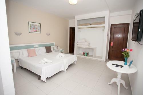 Hostal Grm Hotels Torre Deluxe