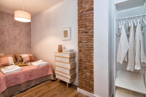 Chezmoihomes Central Ethnic Style Apartment