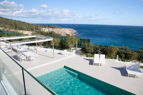 Villa Wave