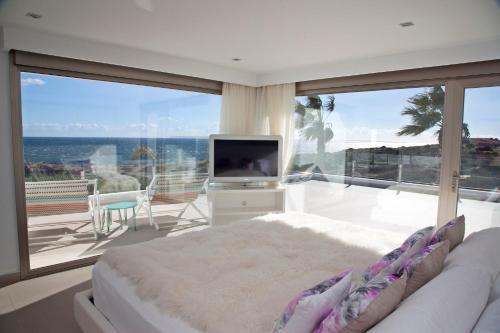 Villa Wave