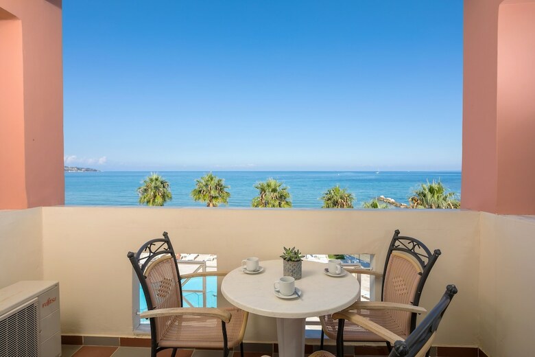 Hotel Xenos Kamara Beach