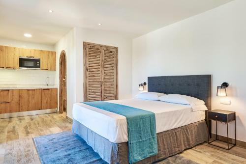 Sa Carroca 7 Bedroom Villa For Rent