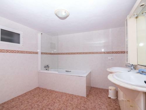 Holiday Home Roncadell 52