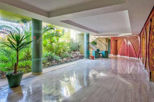 Apartamento Atenea @edificio Golden Life