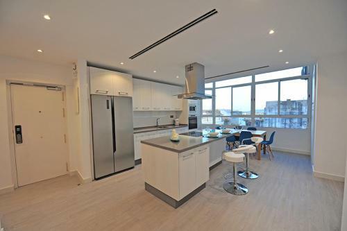 Apartamento Terrazas Plaza Arenal Cinco Dormitorios