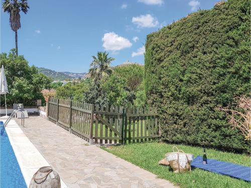 Five-bedroom Holiday Home In Jimena de La Frontera