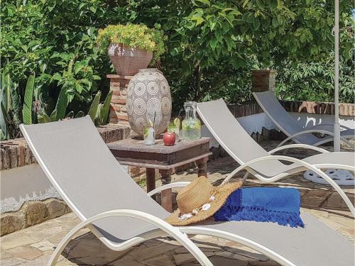Five-bedroom Holiday Home In Jimena de La Frontera