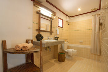Hotel Baan Hin Sai Resort