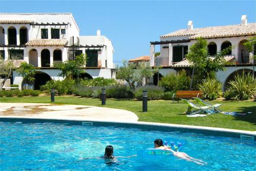 Casa 8 Great Pools,beach & Seaview