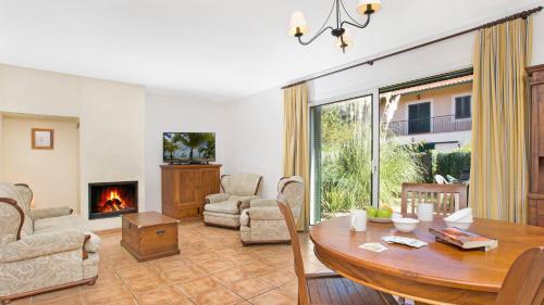 L'estartit Villa Sleeps 6 T223627