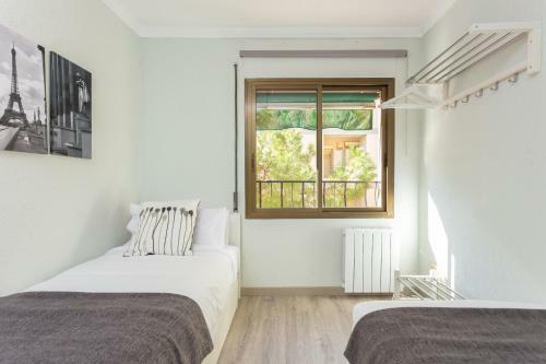 3 Bedroom Apartment Carrer Florida