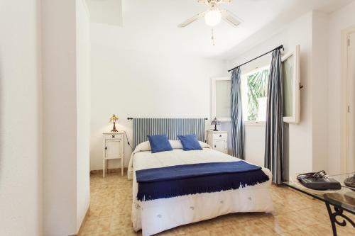 Orient - Excelent Villa In Marratx�