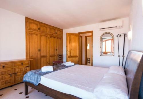 La Canuta Villa Sleeps 6