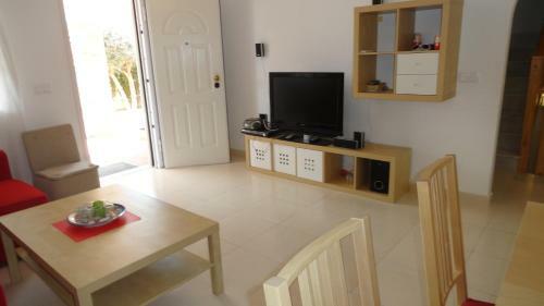 He Lux Zenia Mar