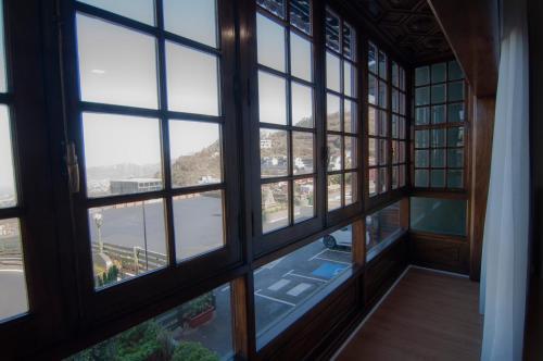 Los Rodeos Apartments