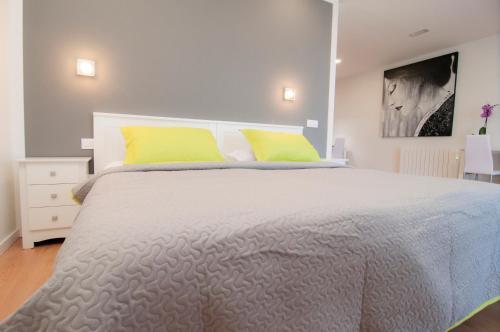 Los Rodeos Apartments