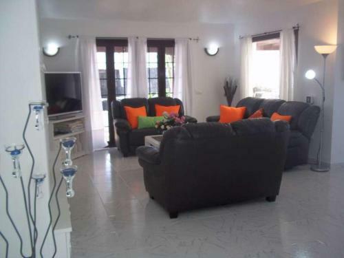 Las Brenas Villa Sleeps 8 Pool Wifi
