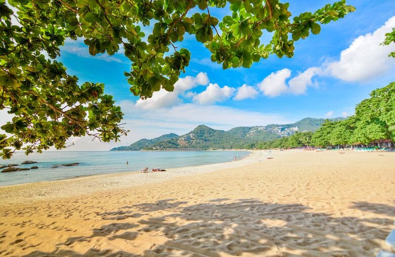 Hotel First Bungalow Beach Resort