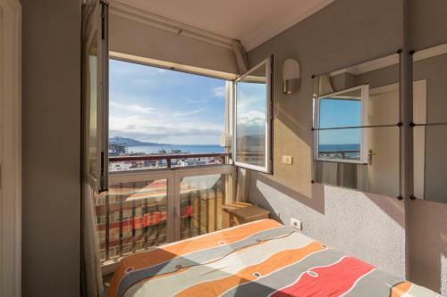 Central Square Apartment To Share "with Sea Views"