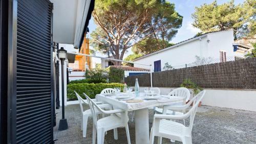 Llafranc Apartment Sleeps 8