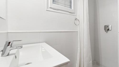 Llafranc Apartment Sleeps 10