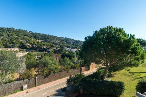 Llafranc Villa Sleeps 8 Pool