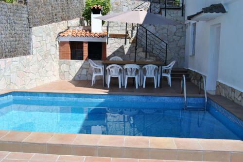 Cal Yayo - Pool-bbq-wifi