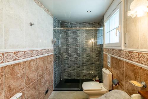 Lloret De Mar Villa Sleeps 11 Pool Air Con Wifi