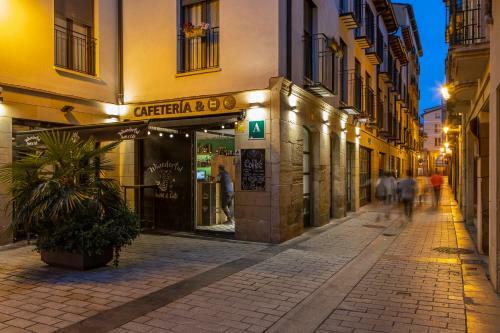 Winederful Hostel & Caf�