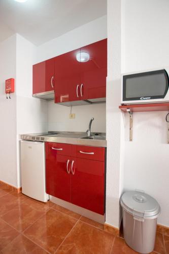 Cozy Apartment With Heated Swimming Pool
