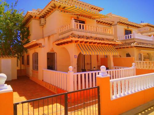 Villa Orihuela Costa 3bd (la Zenia)