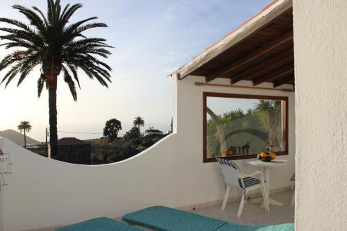 Apartamentos Con Piscina En Todoque
